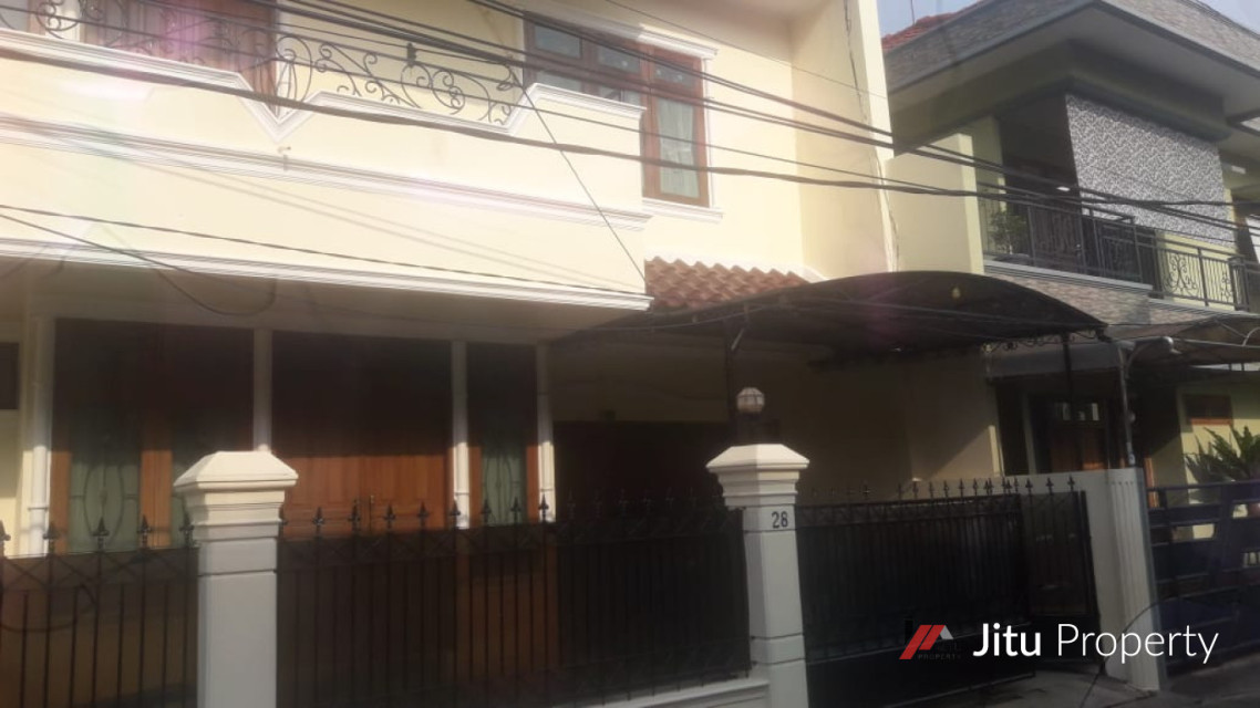 Rumah mewah 2lt Jati Cempaka Pondok Gede Kota Bekasi