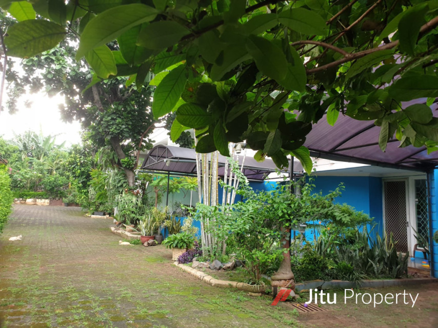 Dijual Rumah asri di lingkungan hijau di dalam townhouse