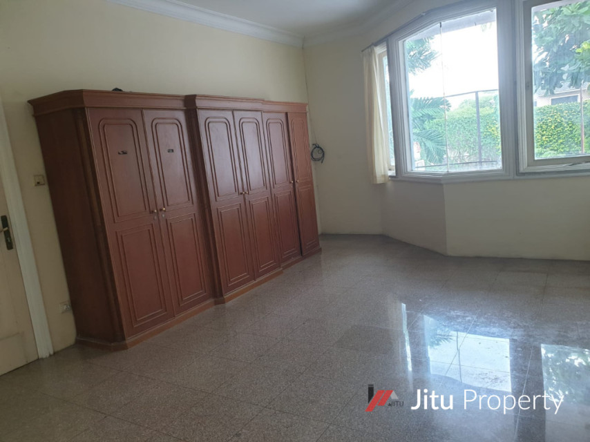 Dijual Rumah asri di lingkungan hijau di dalam townhouse
