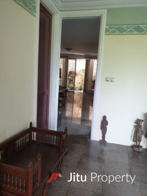 Dijual Rumah asri di lingkungan hijau di dalam townhouse