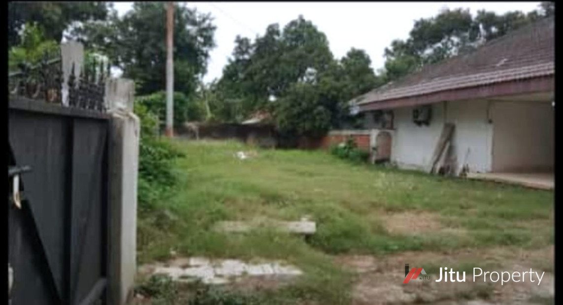 Dijual Tanah Beserta Bangunan (hitung tanah saja) Jakarta Selatan