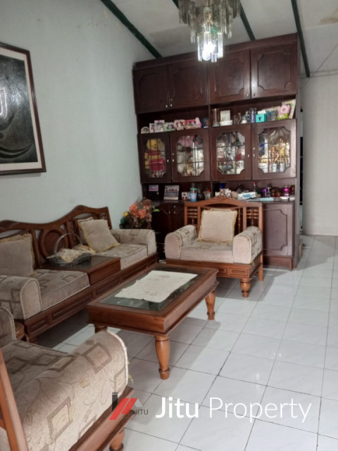 Dijual Cepat Murah Butuh Uang Pemilik Akan Pindah Keluar Kota