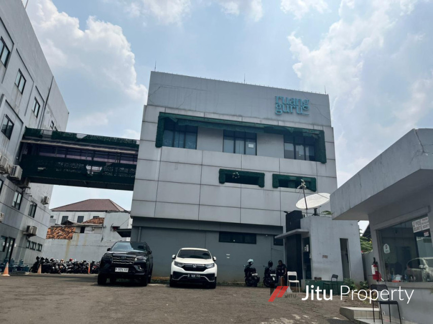 Dijual Kantor Strategis 4 Lantai Tebet Jakarta Selatan