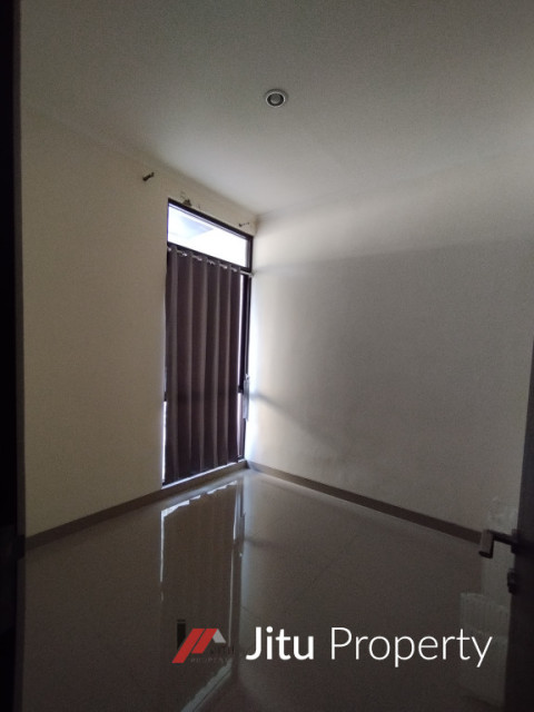 Dijual Rumah di Perumahan bebas banjir di Karawang Barat 